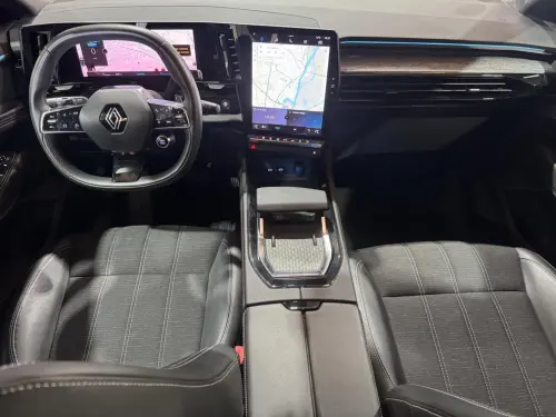 Renault Austral E-Tech hybrid 200 Techno - Photo 11