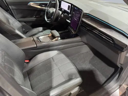 Renault Austral E-Tech hybrid 200 Techno - Photo 16