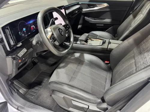 Renault Austral E-Tech hybrid 200 Techno - Photo 9