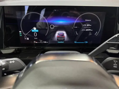 Renault Austral E-Tech hybrid 200 Techno - Photo 13