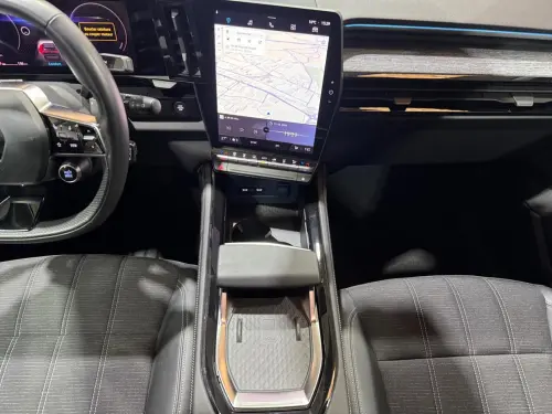 Renault Austral E-Tech hybrid 200 Techno - Photo 14