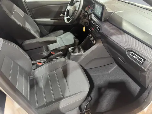 Dacia Sandero TCe 90 Expression - Photo 16