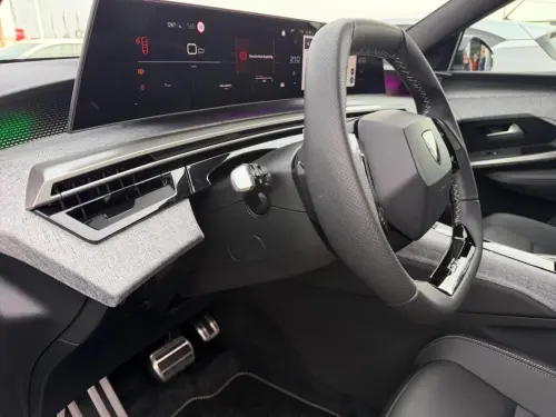 Peugeot 3008 Hybrid 145 e-DCS6 GT - Photo 22