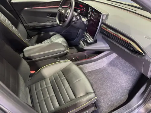 Renault Megane E-Tech Megane E-Tech EV60 220 ch super charge Iconic - Photo 16