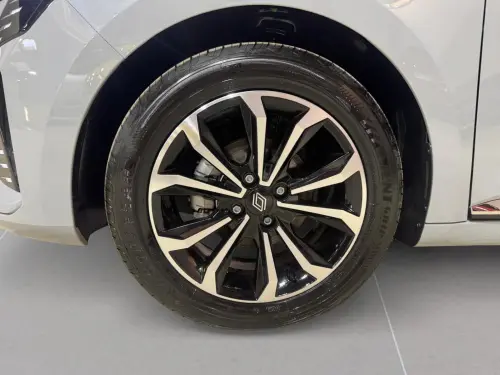 Renault Clio Clio TCe 90 ch GSR2 Techno - Photo 8