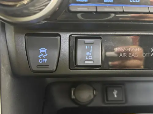 Toyota RAV4 RAV4 Hybride 222 ch AWD-i Collection - Photo 22