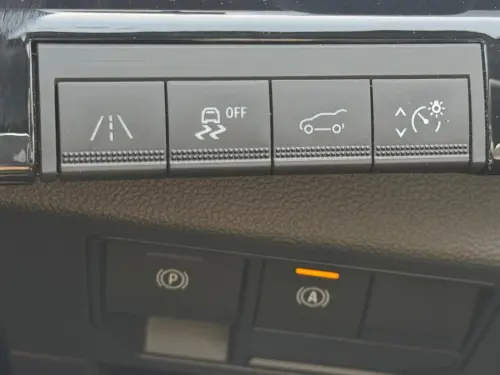 Renault Austral E-TECH FULL HYBRID 200 ICONIC - Photo 22