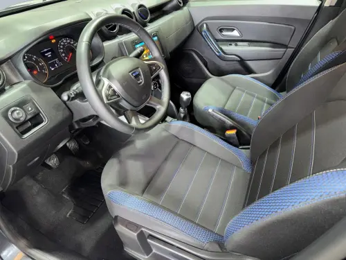 Dacia Duster TCE 130 15 ANS - Photo 9