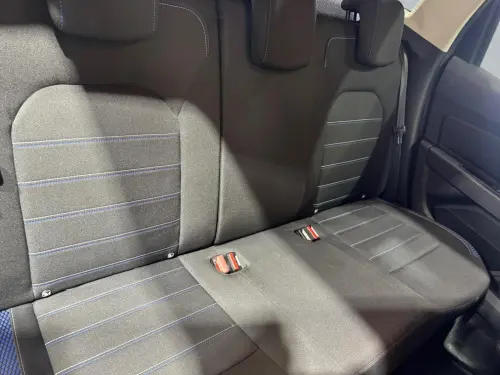 Dacia Duster TCE 130 15 ANS - Photo 17