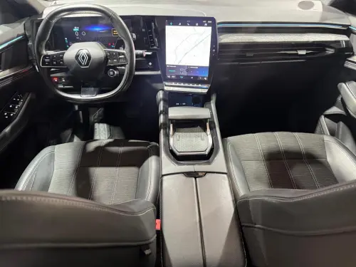 Renault Austral E-Tech hybrid 200 Techno - Photo 11