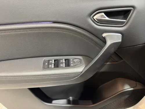 Renault Captur E-Tech Plug-in 160 - 21 Initiale Paris - Photo 10