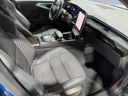 Renault Austral E-TECH FULL HYBRID 200 CH ESPRIT ALPINE - Photo 16
