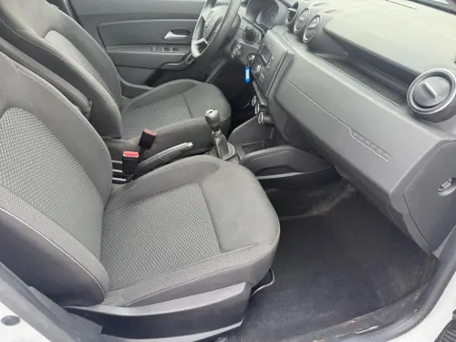 Dacia Duster Blue dCi 115 4x4 Confort - Photo 16