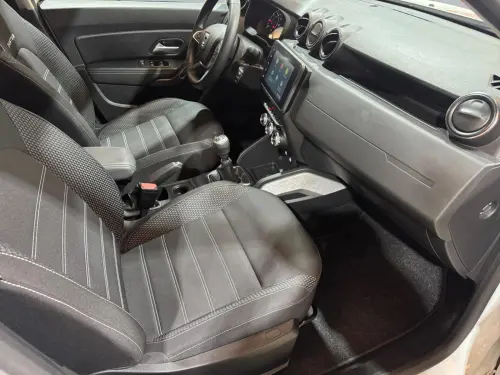 Dacia Duster ECO-G 100 4X2 PRESTIGE - Photo 16