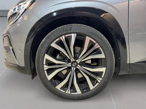 Renault Austral E-Tech hybrid 200 Iconic - Photo 8