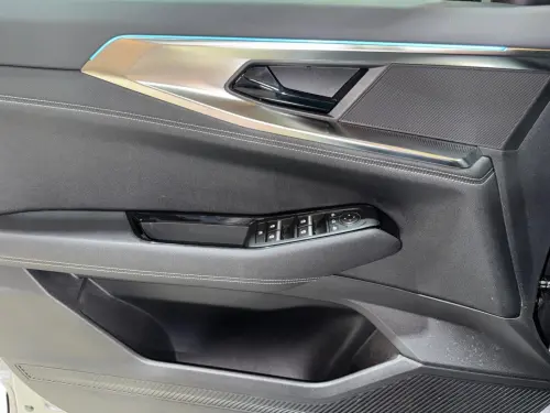 Renault Austral E-Tech hybrid 200 Iconic - Photo 10