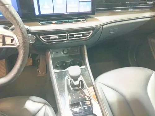MG EHS 1.5T PHEV 272 ch Luxury - Photo 14