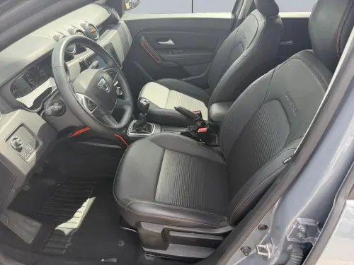 Dacia Duster ECO-G 100 4x2 SL Extreme - Photo 9