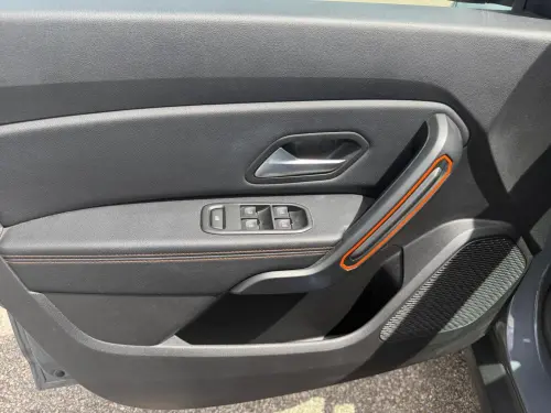 Dacia Duster ECO-G 100 4x2 SL Extreme - Photo 10