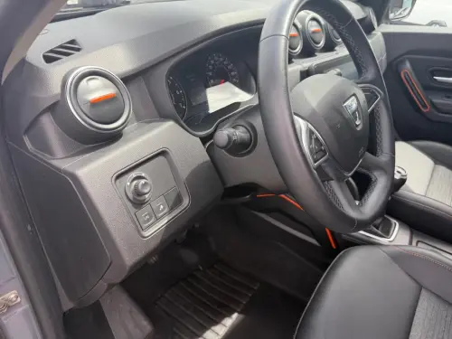 Dacia Duster ECO-G 100 4x2 SL Extreme - Photo 22