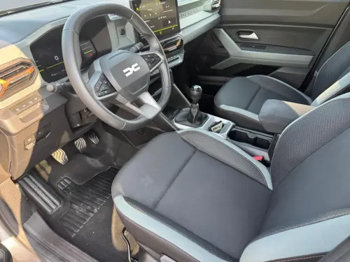 Dacia Duster ECO-G 100 Extreme - Photo 9