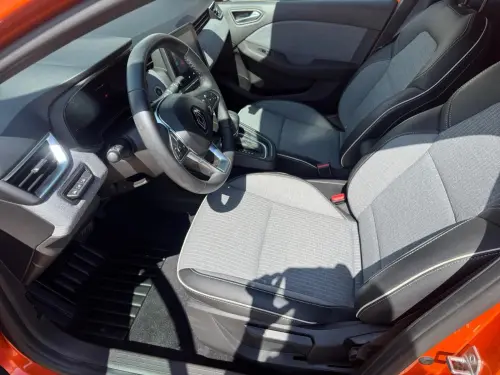 Renault Clio Clio E-Tech full hybrid 145 Techno - Photo 9