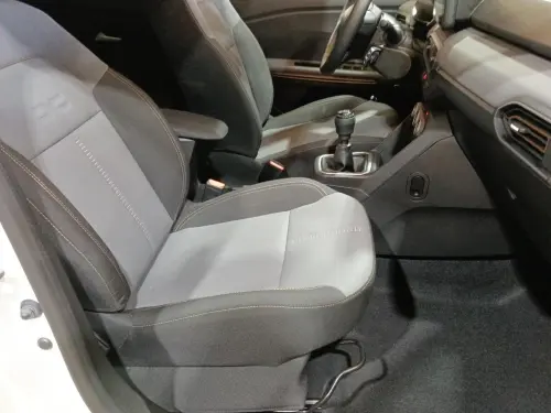 Dacia Sandero ECO-G 100 Stepway Extreme + - Photo 16