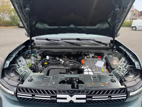 Dacia Bigster Bigster Hybrid 155 Journey - Photo 18