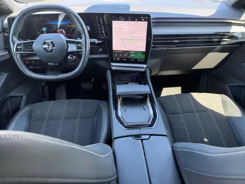 Renault Austral E-Tech hybrid 200 Techno - Photo 11