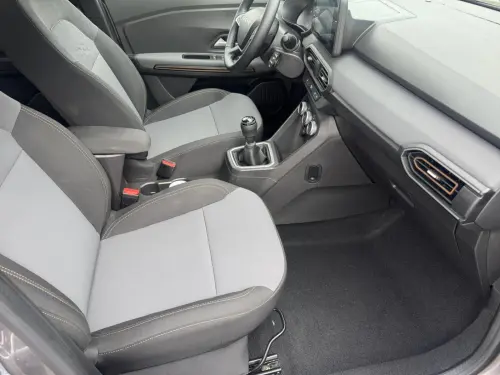 Dacia Jogger ECO-G 100 5 places GSR2 Extreme - Photo 16