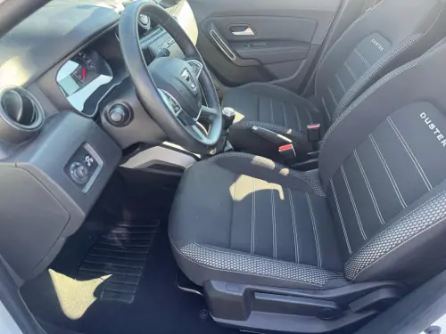 Dacia Duster ECO-G 100 4x2 Prestige - Photo 9