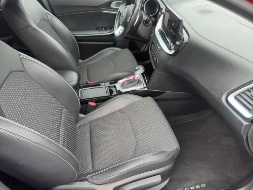 Kia Xceed 1.6l CRDi 136 ch DCT7 ISG Design - Photo 16