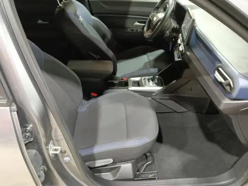 Dacia Bigster Bigster Hybrid 155 Expression - Photo 16
