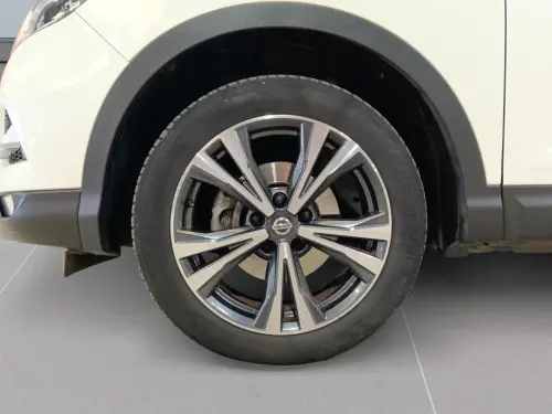 Nissan Qashqai 1.5 dCi 110 Tekna+ - Photo 8