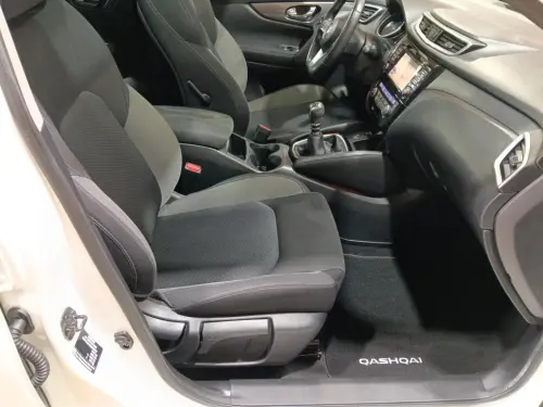 Nissan Qashqai 1.5 dCi 110 Tekna+ - Photo 16