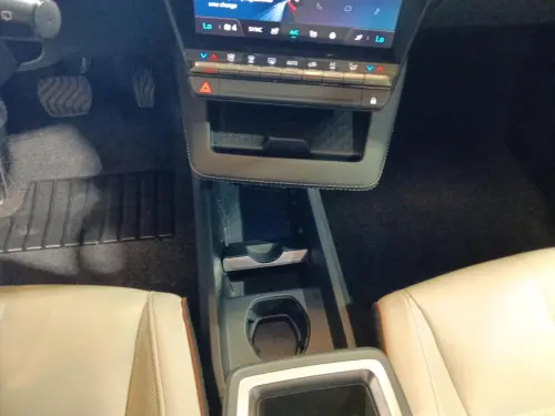 Renault Megane E-Tech Megane E-Tech EV60 220 ch super charge Iconic - Photo 14