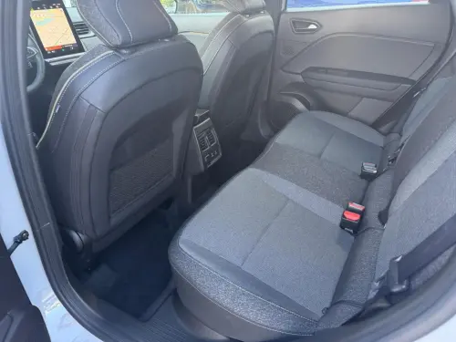 Renault Captur TCe 115 ch Techno - Photo 24