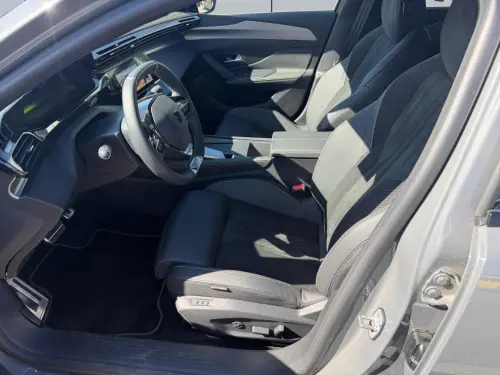 Peugeot 408 Hybrid 136 e-DCS6 GT - Photo 9