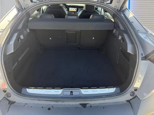 Peugeot 408 Hybrid 136 e-DCS6 GT - Photo 18