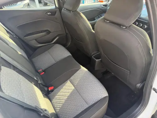 Renault Clio Clio E-Tech 140 - 21N Limited - Photo 23