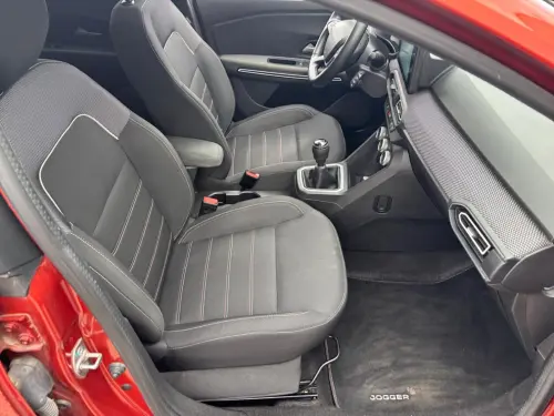 Dacia Jogger ECO-G 100 7 places Extreme + - Photo 16