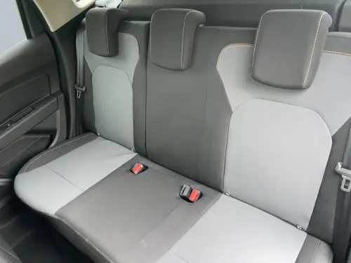 Dacia Duster ECO-G 100 4x2 Extreme - Photo 15