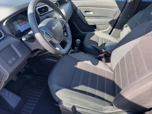 Dacia Duster ECO-G 100 4x2 Journey + - Photo 9