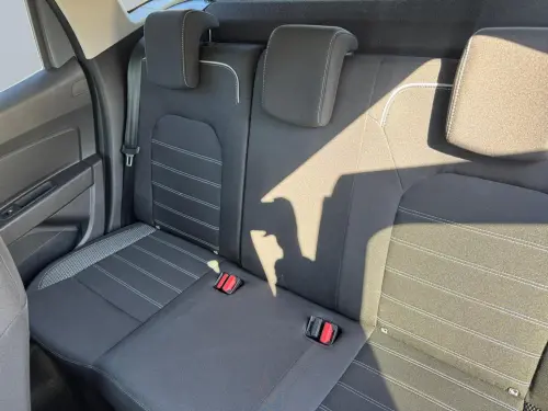 Dacia Duster ECO-G 100 4x2 Journey + - Photo 15