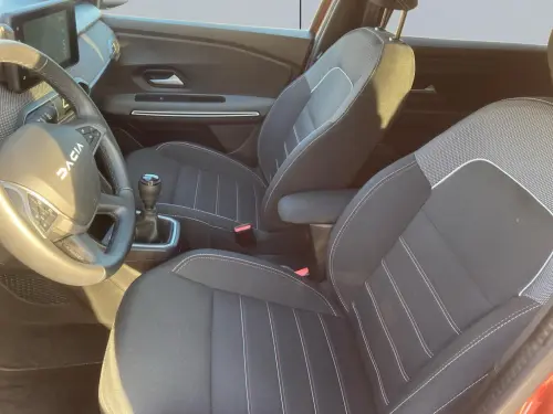 Dacia Jogger ECO-G 100 7 places Extreme + - Photo 9