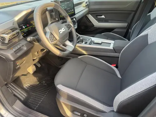 Dacia Bigster Bigster Hybrid 155 Journey - Photo 9
