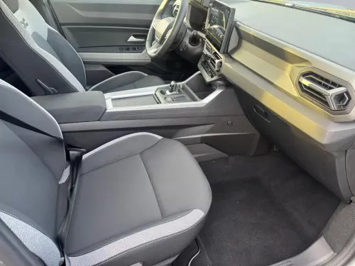 Dacia Bigster Bigster Hybrid 155 Journey - Photo 16