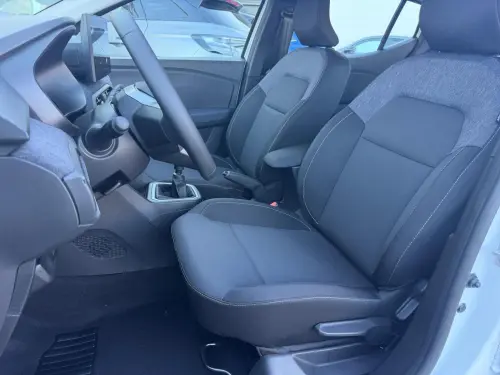 Dacia Sandero SCe 65 Expression - Photo 23