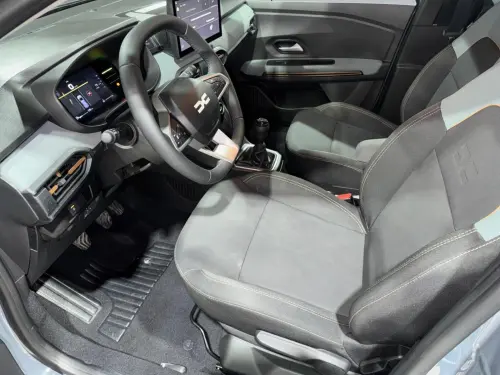 Dacia Jogger TCe 110 7 pl Extreme - Photo 9