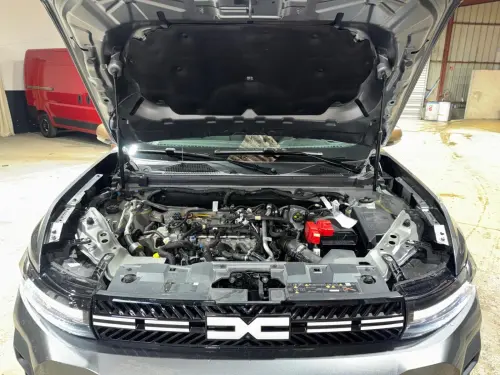 Dacia Bigster Mild Hybrid 140 Extreme - Photo 19